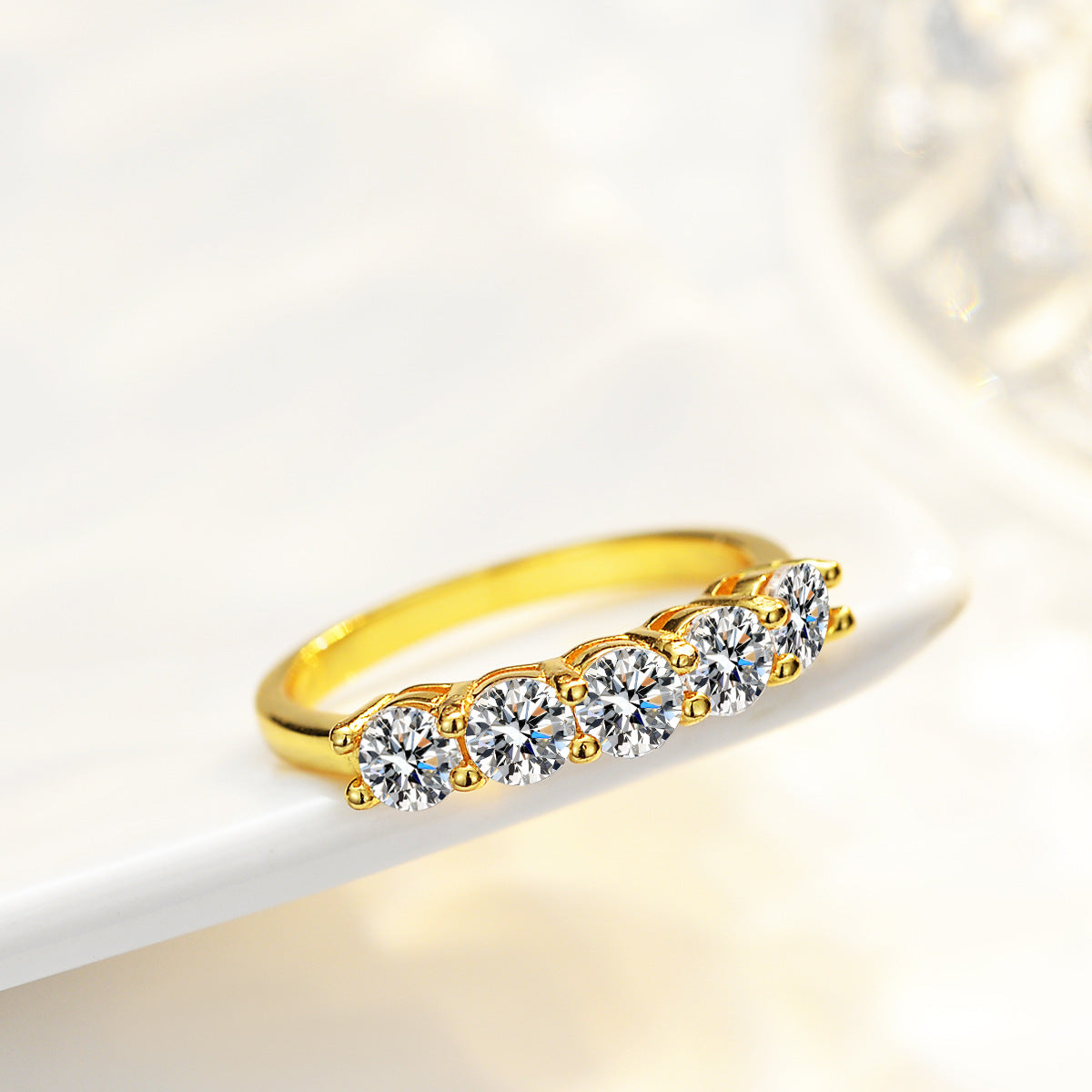 The Aurema Ring